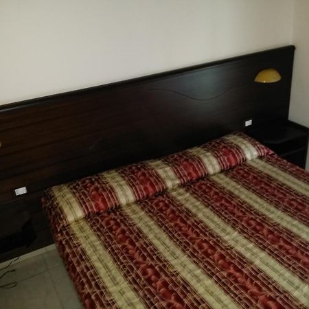 La Tana Del Lupo Hotel Monteiasi Szoba fotó