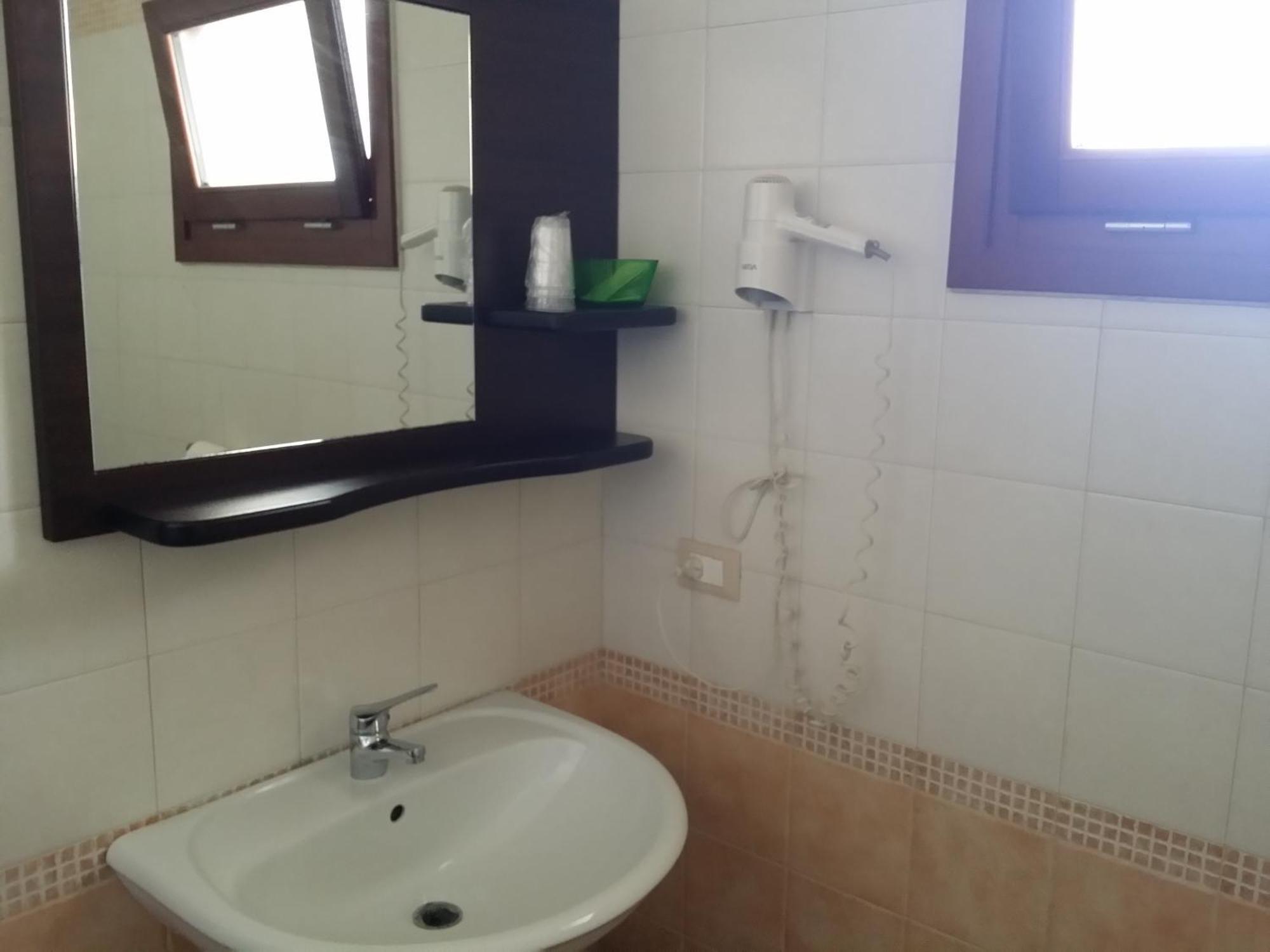 La Tana Del Lupo Hotel Monteiasi Szoba fotó