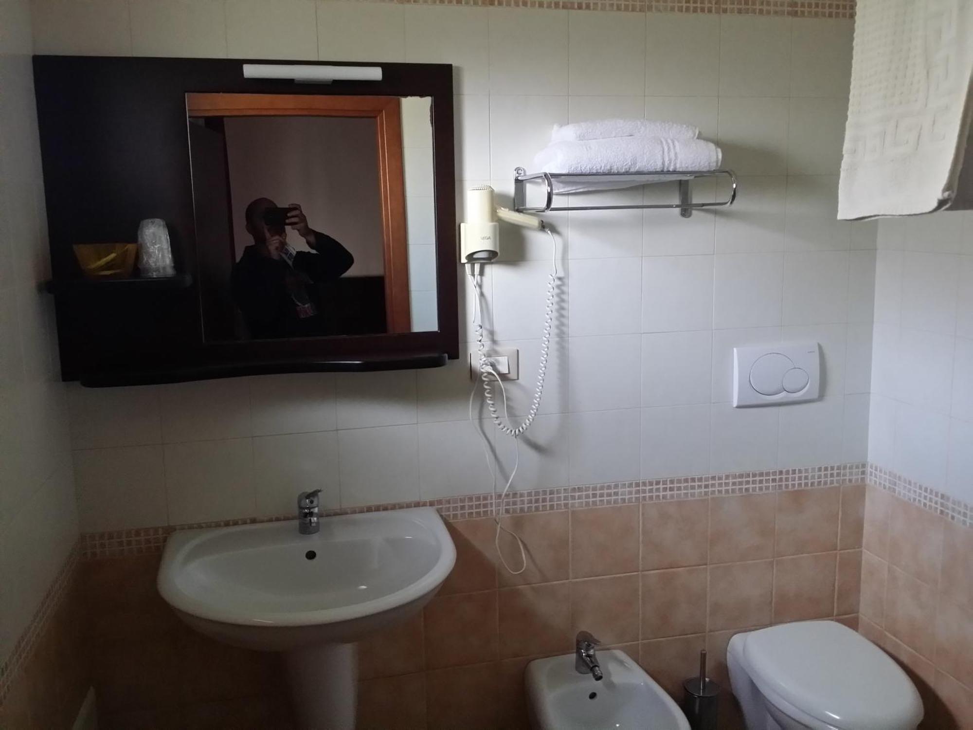 La Tana Del Lupo Hotel Monteiasi Szoba fotó