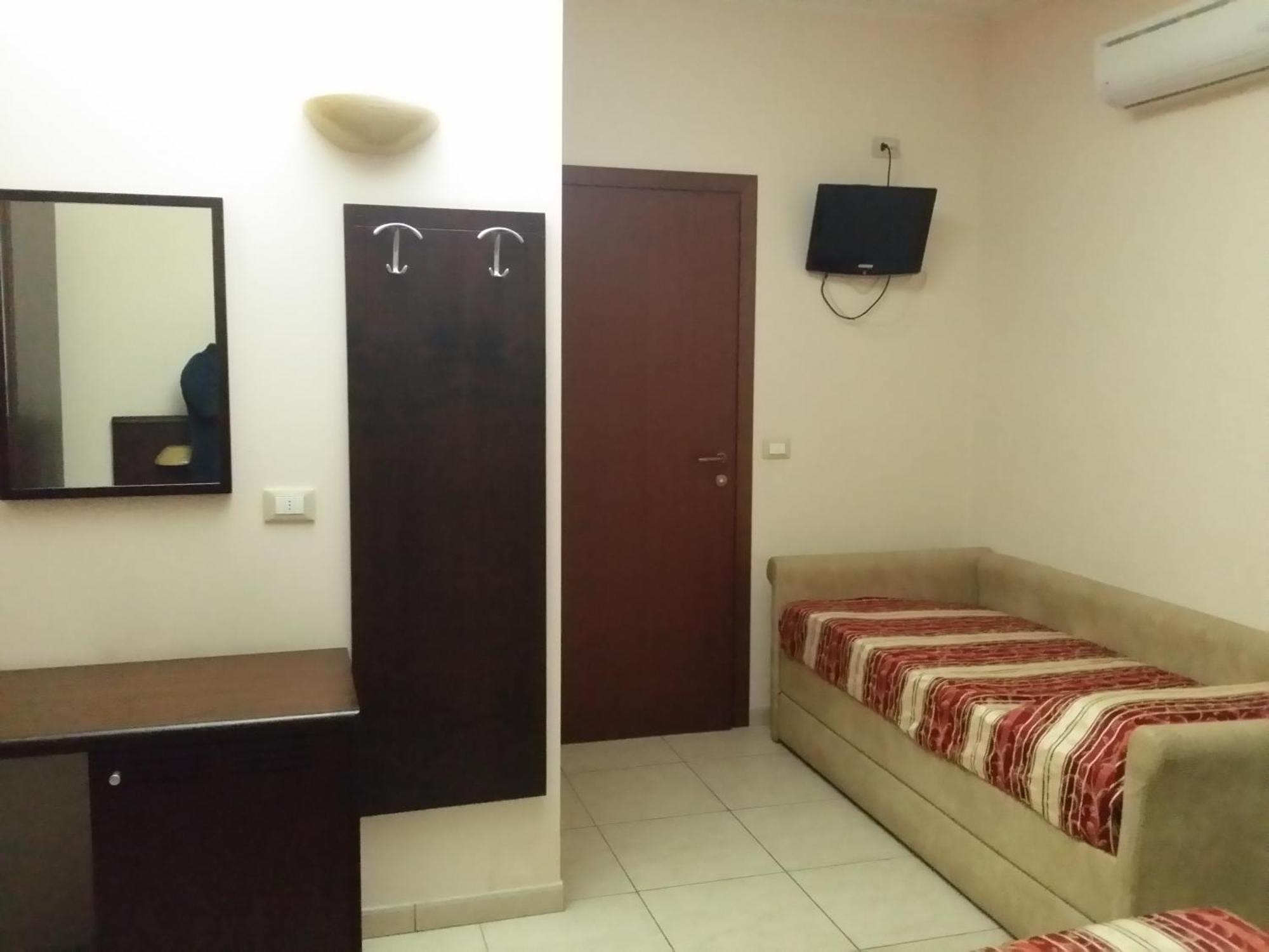 La Tana Del Lupo Hotel Monteiasi Szoba fotó