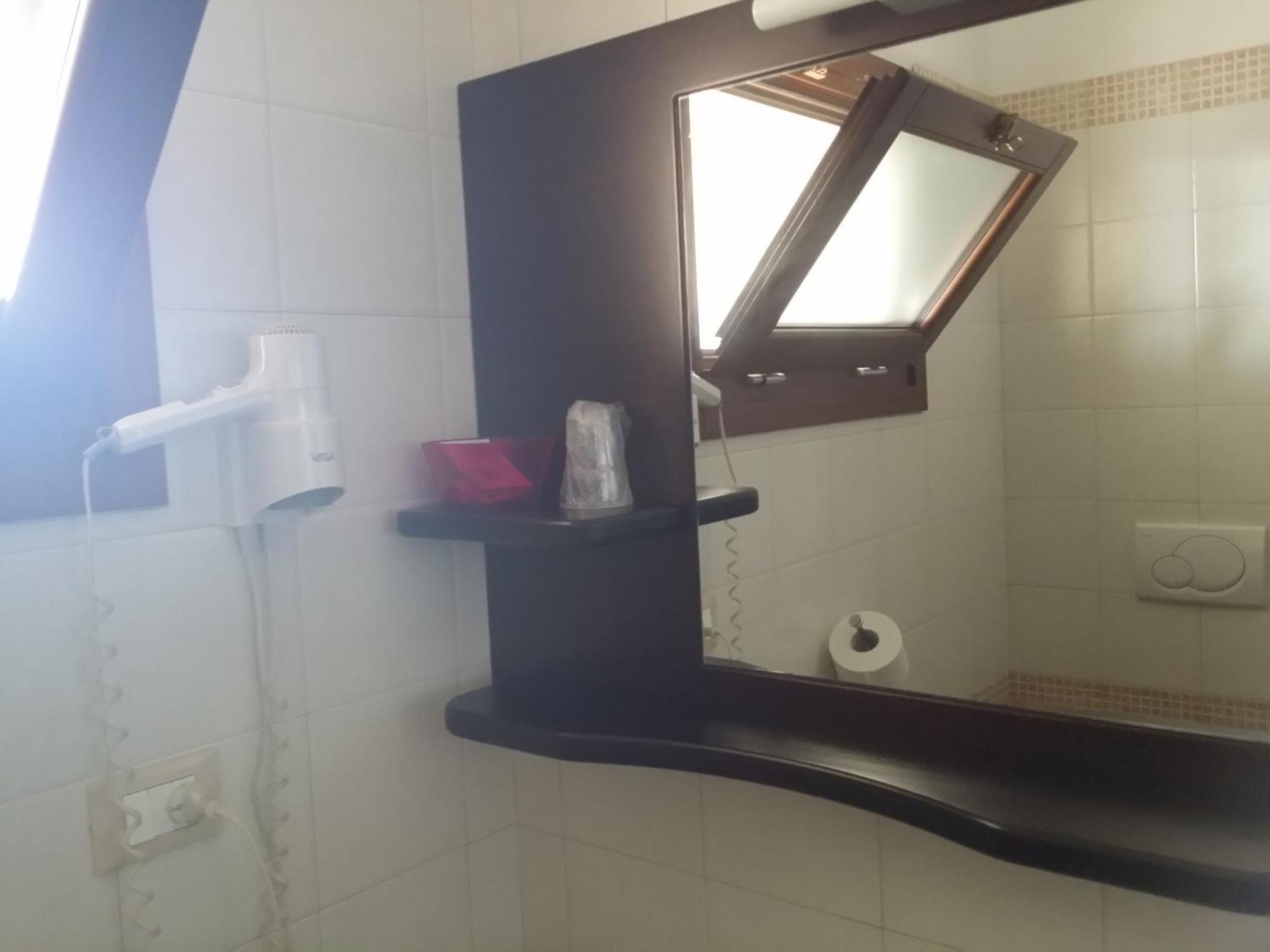 La Tana Del Lupo Hotel Monteiasi Szoba fotó