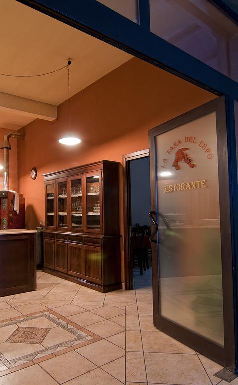 La Tana Del Lupo Hotel Monteiasi Kültér fotó