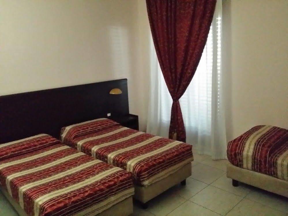 La Tana Del Lupo Hotel Monteiasi Kültér fotó