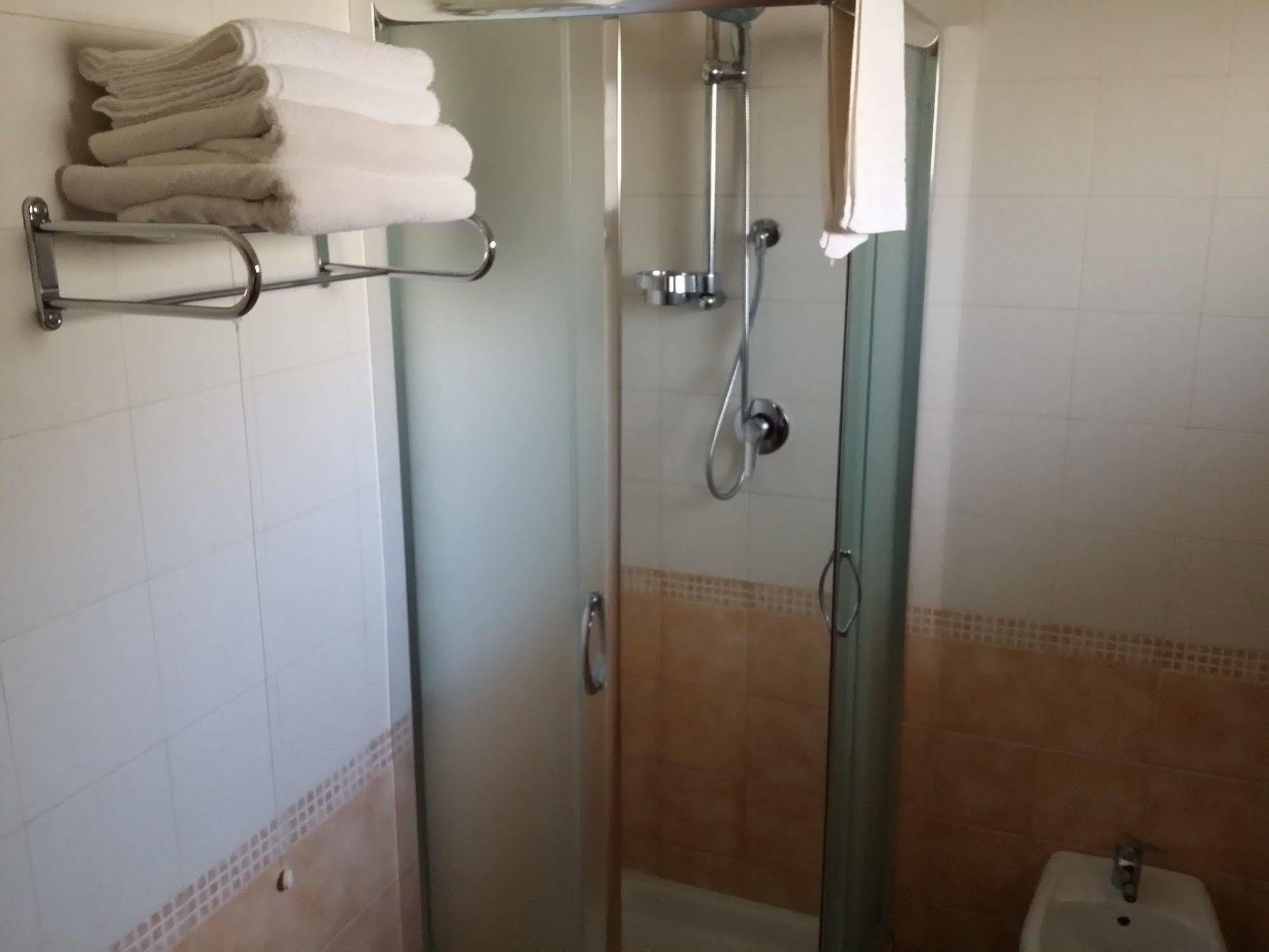La Tana Del Lupo Hotel Monteiasi Kültér fotó