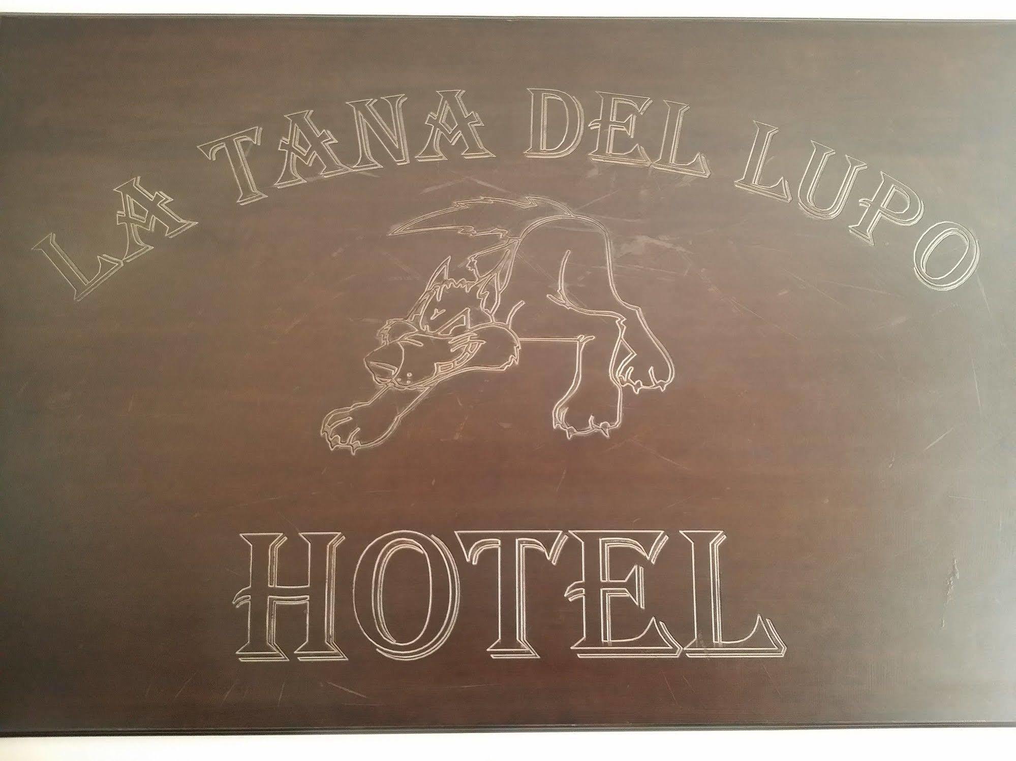 La Tana Del Lupo Hotel Monteiasi Kültér fotó